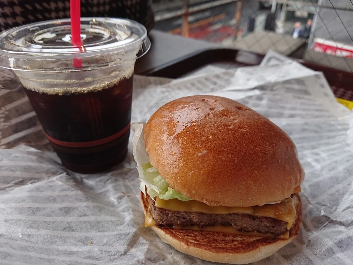 Wendy’s First Kitchen Roppongi Shop 2